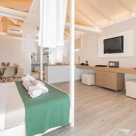 Hotel Crystal 4*