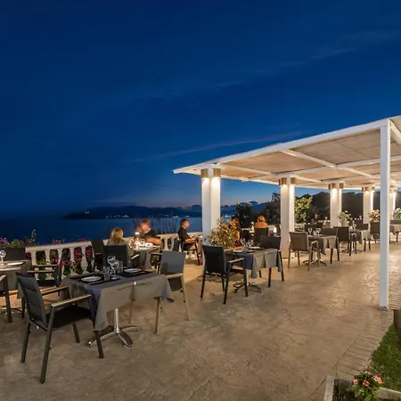 Hotel Crystal 4*