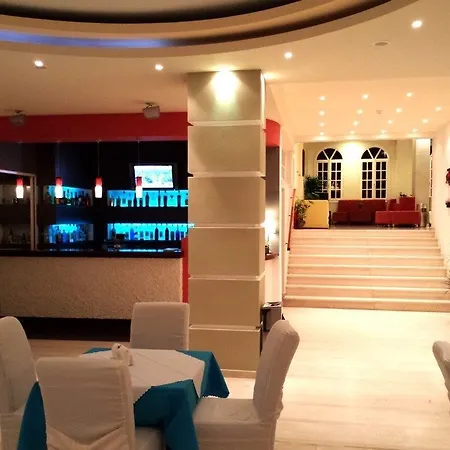 Hotel Crystal