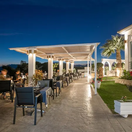 Hotel Crystal Kalamákion