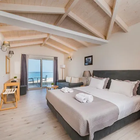 水晶海滩酒店 Kalamákion