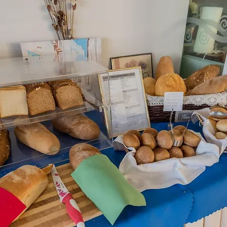 Crystal Hotell Kalamákion