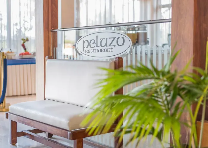 水晶海滩酒店 4*