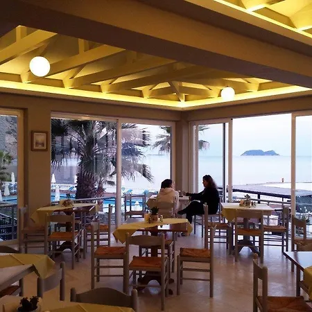 Hotel Crystal 4*